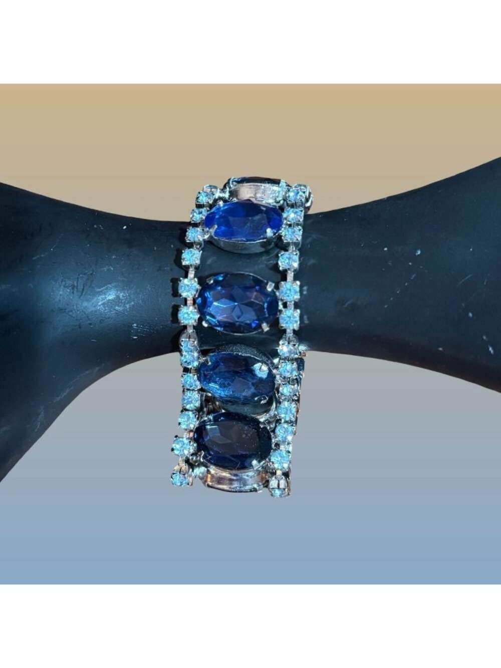 Elegant Silver-Tone Bracelet Faceted Blue Oval Stones Light Blue Crystal Accents